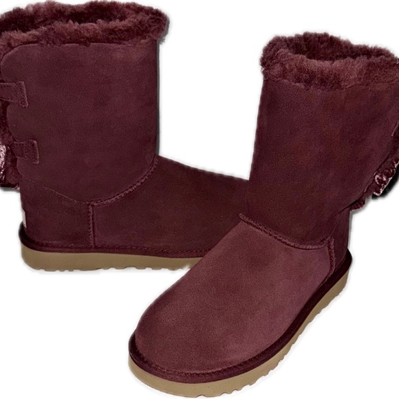UGG WOMEN'S BAILEY BOW CRUSHED VELVET SHEEPSKIN WINE GRAPE WINTER BOOTS NWOT - Picture 4 of 4